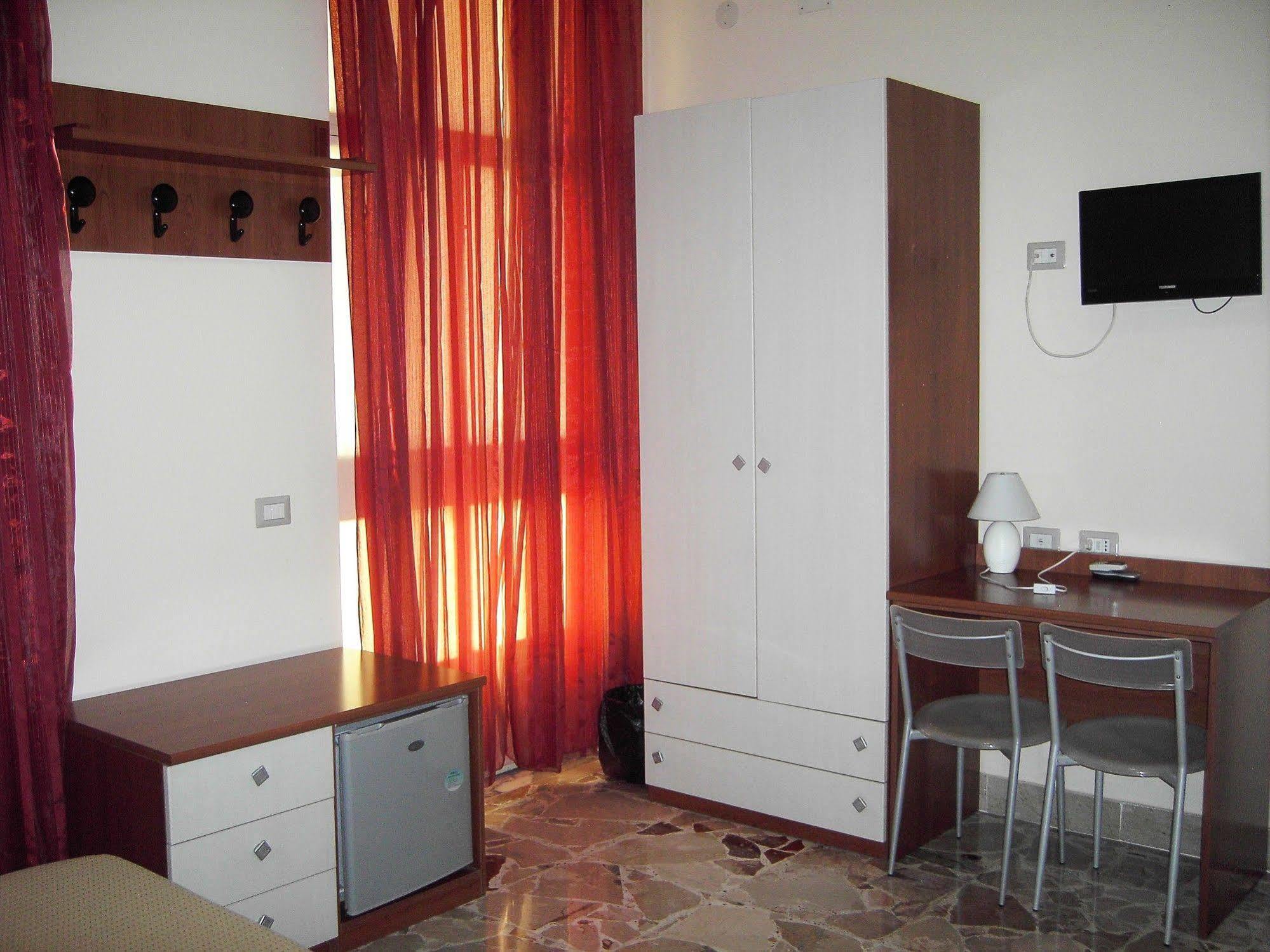 Etna Inn Motta SantʼAnastasia Exteriér fotografie